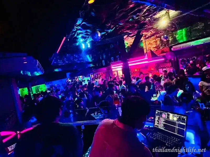 ภาพปกของร้านค้า Huahin Cat Club ผับ