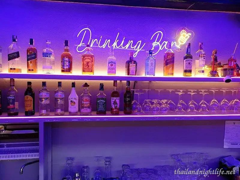 ภาพปกของร้านค้า Soi RCA Drinking bar กระปู๋คลับ