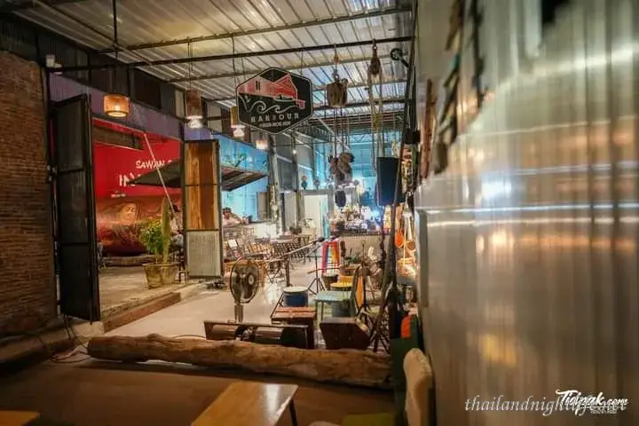 Store cover for Harbour@Hub Hoe Hin Bar