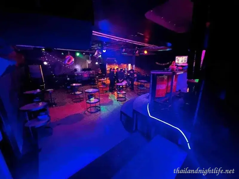 ภาพปกของร้านค้า 86 club pattaya นวด