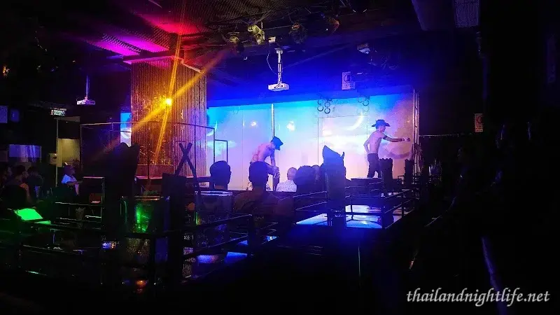 ภาพปกของร้านค้า LUCKY BOYS BANGKOK Silom ผับ