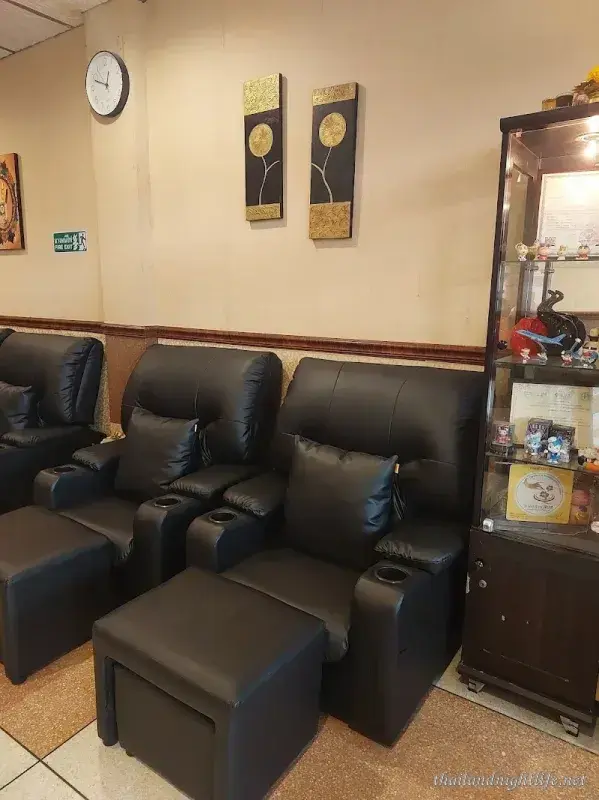 ภาพปกของร้านค้า Asoke First Class massage นวด