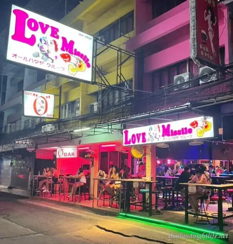 Store cover for Love Missile Soi 6 Host Club