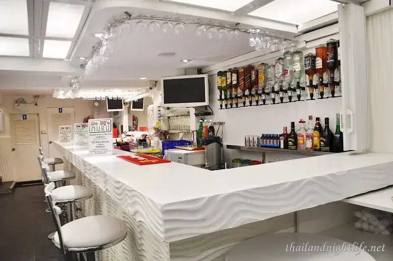 รูปโปรไฟล์ของร้านค้า Dr. BJ's Nuru บาร์โฮส